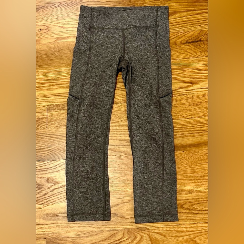 Lululemon cropped leggings 21”